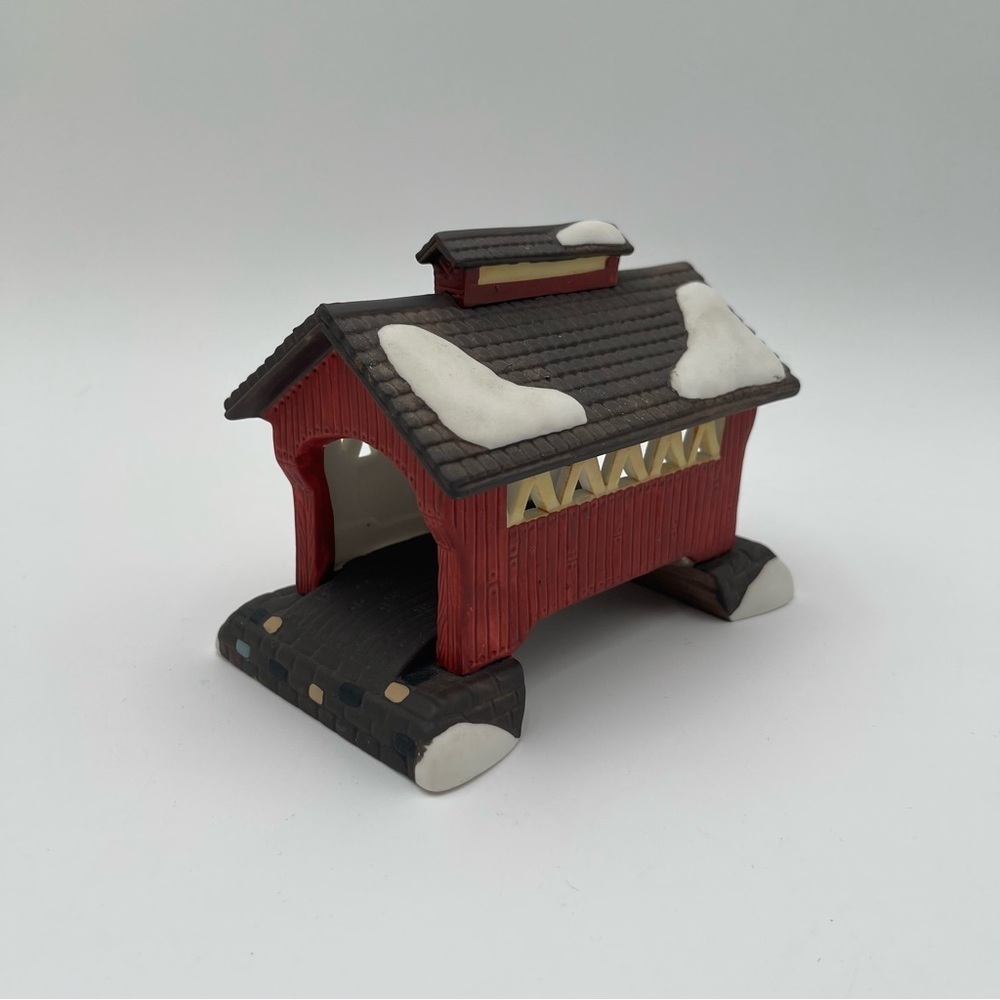 Vintage Dept 56 Heritage Village Series Maple Creek Red Covered Bridge 80s